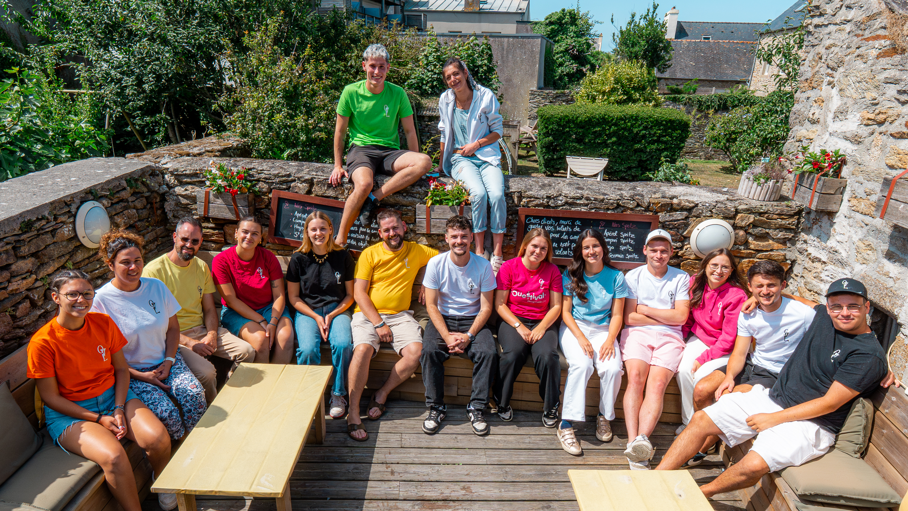 L'équipe du bar Au vieux Logis